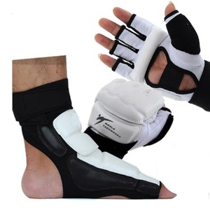 ถุงมือเทควันโด เป็นมิตรกับสิ่งแวดล้อม ระบายอากาศได้ดี ทนทาน น้ำหนักเบา คุณภาพสูง ได้รับการรับรองจาก WT รับผลิตแบบ OEM ODM โลโก้สั่งทำได้ ขายส่งจากโรงงาน - Product Image 1