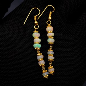 Boucles d'oreilles en or 14 carats avec perles d'opale éthiopienne naturelle, cadeau pour elle - Product Image 4