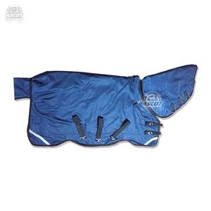 Ventes en gros de couvertures imperméables pour chevaux 600D Ripstop, complètes avec capuche, sangles pour les jambes et sangle transversale, couvertures d'hiver pour chevaux - Product Image 4