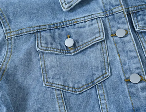 Veste en jean bleu classique en gros, manteau décontracté en coton surdimensionné, fabricant de vêtements personnalisés OEM ODM - Product Image 5