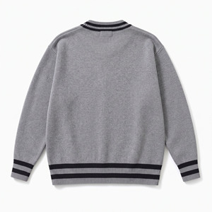 Cárdigan de Punto Gris para Hombre, Cuello en V, Manga Larga, Cierre de Botones, Suéter de Invierno, Color Sólido, Corte Regular, 100% Acrílico - Product Image 3