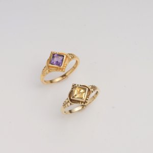 Bague pour femme en laiton et citrine ovale, taille fixe, faite à la main, style glamour, Moku Jewellery, pierre de naissance de février - Product Image 2