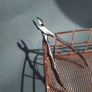 Cortacutículas Profesional de Acero Inoxidable, Herramienta de Manicura y Pedicura de Precisión para Uñas de Manos y Pies - Product Image 2