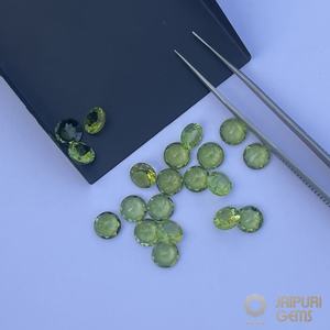 Gemas de Jaipur, Peridoto Verde Natural, Corte Brillante Redondo, Gema Semipreciosa para Joyería en Tamaños de 6mm, 8mm y 10mm - Product Image 2