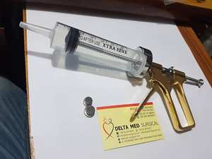 Pistola Manual LipoSculptor para Transferencia de Grasa para Jeringas de 5CC, 10CC y 60CC - REUTILIZABLE de Delta Med Surgical - Product Image 3