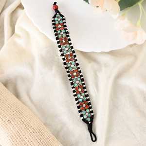 Pulsera de cuentas Meera Jaipur Fashion, elegante diseño plateado para mujer - Product Image 1