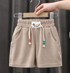 Shorts décontractés 100 % coton pour garçons, taille élastique, motif dessin animé élégant, idéal pour la plage - Product Image 4
