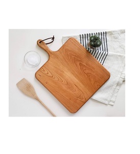 Planche à découper ronde en bois rustique faite à la main, durable, lavable au lave-vaisselle, idéale pour la cuisine de style farmhouse, pour servir et présenter - Product Image 1
