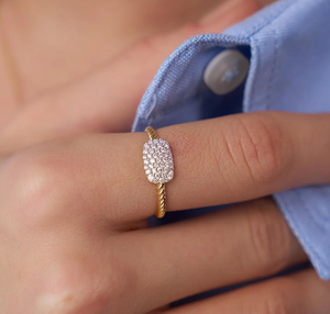 Bague de luxe vintage en or 14 carats avec halo de diamants de laboratoire certifiés IGI, plaquée or, couleur VVS1, bijoux de mariage et de fête - Product Image 5