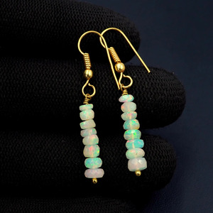 Boucles d'oreilles en perles d'opale éthiopienne multi-feu, or 14 carats, cadeau pour elle - Product Image 2