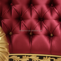 OE-FASHION Königliches Burgunderrotes Samt-Rundbett Antikes Schwarz-Gold Holzgeschnitztes Kreisbett mit Ottoman