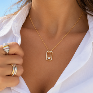 Collar con Colgante de Oro Amarillo de 10K, 14K, 18K con Diamante Central de 0.15ctw y Diamantes Cultivados en Laboratorio con Engaste Pavé en Forma Octogonal Flotante - Product Image 4