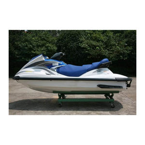 Jet ski confortable pour les sports nautiques en famille et en groupe - Product Image 1