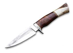 Couteau utilitaire de précision artisanal en acier, avec manche en bois de noyer empilé et bois de cerf, et garde en acier - Product Image 6