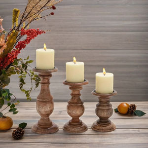 Candelabro vintage antiguo de madera de mango - Product Image 1