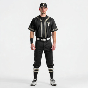 Uniforme de Béisbol Personalizado para Hombre, Negro y Dorado con Logotipo Y Impreso, 100% Poliéster, Absorbente de Humedad, Antibacteriano, Manga Corta, Corte Regular - Product Image 1