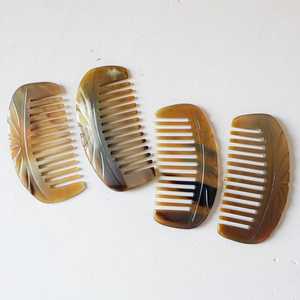 Very Good Quality Natural Buffalo Horn Comb Wide Tooth No-static Head <b>Massage</b> <b>Hair</b> <b>Brush</b> Health Care Hairbrush Beard Combs - Product Image 2