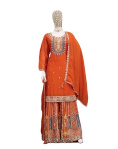 Nouvelle collection été : Ensemble Salwar Kameez indien 3 pièces en modal, col en V, manches longues, broderie chinon, séchage rapide, coupe décontractée - Product Image 2