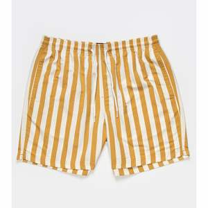 Vente directe d'usine, shorts de bain pour hommes en nylon solide, séchage rapide, shorts de plage d'extérieur, boardshorts, vêtements de bain pour hommes - Product Image 1