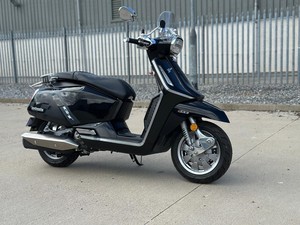 HOT SELLING Latest New X300 GT 2025 Modern Retro Lammy El-ec-tri-<b>c</b> Sc-o-ote-r 1 Years warranty Ready to Ship Today - Product Image 2
