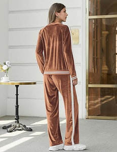 Survêtement en velours à capuche pour femmes, couleur unie, manches longues, poches latérales, vêtements d'hiver décontractés - Product Image 4