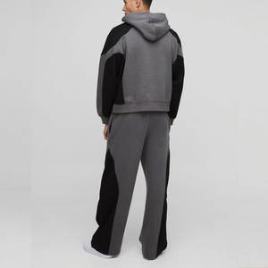 Ensemble de survêtement ample et tendance, prêt pour le voyage, avec logo personnalisé imprimé, style streetwear avant-gardiste - Product Image 2