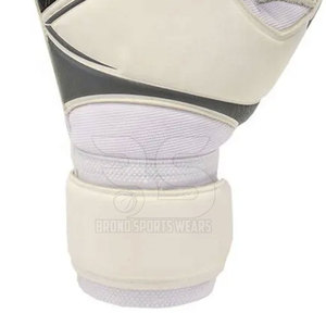 Gants de gardien de but respirants et légers, équipement d'entraînement sportif professionnel durable pour hommes et jeunes - Product Image 6