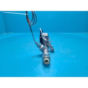 Lam Research 2300 Exelan Flex45เซ็นเซอร์การไหลแบบอินไลน์พร้อมฟิตติ้ง & หัววัดอุณหภูมิการไหลแบบอินไลน์เซ็นเซอร์ประกอบกับฟิตติน - Product Image 4