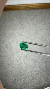 Émeraude naturelle de Zambie 0,85 ct ovale facettée, pierre précieuse verte pour bague sur mesure, pendentif et bijoux de luxe - Product Image 4