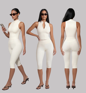 Conjunto de 2 piezas de verano para mujer: Leggings capri de cintura alta con efecto moldeador y top corto con cremallera completa - Product Image 1