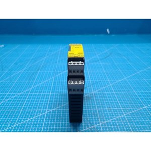 เค.เอ. Schmersal gmh & Co. kg SRB โมดูลรีเลย์ความปลอดภัย301LCI-24V ใช้เป็นชิ้นส่วนอุปกรณ์เซมิคอนดักเตอร์รุ่นเก่า - Product Image 1
