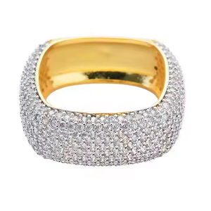 Bague Vintel en argent 925 plaqué or avec micro-incrustation de moissanite créée en laboratoire, style tendance pour mariages et occasions spéciales - Product Image 1