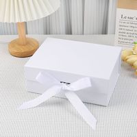 Boîte d'emballage rigide pliable à faible MOQ, conteneur en papier personnalisé imprimé pour vêtements, cadeaux, cosmétiques
