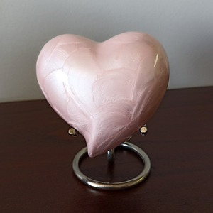 Pink Heart Shaped Cremation Urn for Baby Engraved <b>Memorial</b> <b>Keepsake</b> Heart Urn Decorative Metal Urn For Human Ashes - Product Image 4