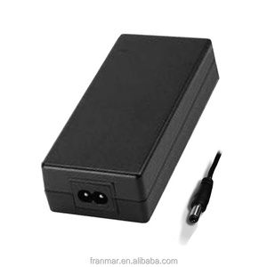 อะแดปเตอร์แปลงไฟทางการแพทย์ไฟฟ้ากระแสตรง13.6V 80W C8ช่อง AC พร้อม UL660601-1สำหรับอุปกรณ์ทางการแพทย์วัสดุ PC - Product Image 1