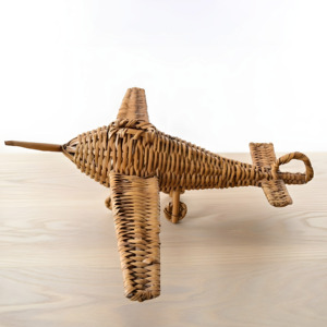 Juguetes de ratán sostenibles para niños pequeños, precio al por mayor, aviones de juguete hechos a mano. - Product Image 4