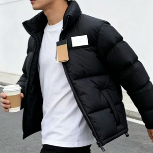 เสื้อแจ็คเก็ตพัฟเฟอร์สีดำสำหรับผู้ชายแบบหนาสำหรับฤดูหนาว  รับผลิตตามสั่ง (OEM)  ขายส่ง  บุผ้าอุ่น  คอตั้ง - Product Image 1