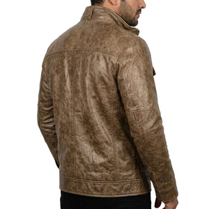 Chaqueta de Cuero Genuino Personalizada Kadia para Hombre, Chaqueta de Motociclista de Cuero Vacuno Beige Desgastado, Corte Ajustado, Cuello Alto, con Bolsillos - Product Image 2