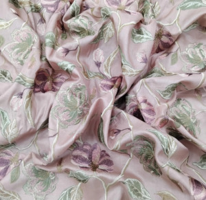 Tela de encaje floral de malla de georgette de calidad exportación con bordado maltado premium para vestidos de novia y prendas de ocasión. - Product Image 2