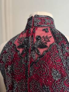 เสื้อครอปถักโครเชต์แฮนด์เมด ไร้แขน ประดับมุก พู่ห้อย เซ็กซี่ โชว์หลังเว้า ดีไซน์โปร่ง สำหรับฤดูร้อน วันหยุดพักผ่อน ชายหาด - Product Image 2