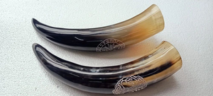 Corne à boire médiévale Viking en corne de buffle naturelle polie et sculptée à la main, écologique, avec motif d'amour et support assorti, artisanat - Product Image 4