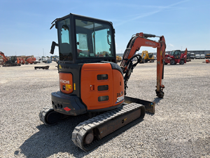 Miniexcavadora hidráulica compacta diésel ZX38U-6 2023 de 1000 toneladas para excavación de zanjas en Texas - Product Image 4