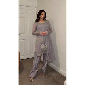 ชุดแต่งกายสำหรับปาร์ตี้ท่อนบนล่างและชุด Dupatta พร้อมชุดทำงานปักไซส์ XL - Product Image 6