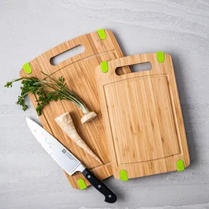Ensemble de 3 planches à découper en bambou naturel, avec rainures pour les jus, en provenance du Vietnam. - Product Image 3