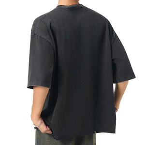 เสื้อยืดคอกลมแขนสั้นทรงบ็อกซี่ผ้าฝ้ายแท้หนานุ่มสไตล์วินเทจฟอกสีทำมือ ดีไซน์เรียบง่ายสำหรับผู้ชาย - Product Image 5