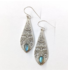 Nickel Free Handcrafted Sterling <b>Silver</b> <b>Dangle</b> <b>Earring</b> With Labradorite Gemstone Filigree Textured Leaf Shaped Jewelry - Product Image 3