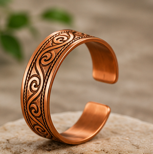 Brazalete Kada de Cobre Sólido Oxidado de Calibre Grueso con Patrón de Ondas Grabadas, Joyería Metálica Exquisita - Product Image 1