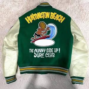Chaqueta Universitaria Unisex Verde de Algodón con Parches Bordados Diseño Cross Country 1982 1983 1984 Vintage Letterman Cortavientos - Product Image 2
