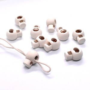 Bloqueurs de cordon en plastique réglables de qualité supérieure, écologiques, avec boucle à ressort Mapka - Product Image 5