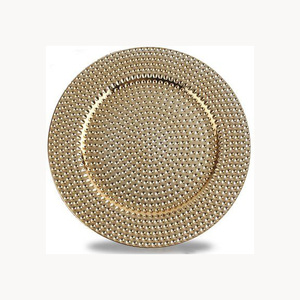 Nouvelle arrivée : Assiette de présentation en métal, design élégant et décoratif, personnalisable pour les dîners et les réceptions de mariage - Product Image 5